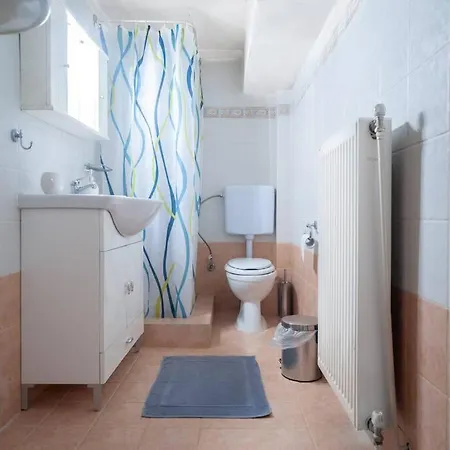 Apostolos Maisonette